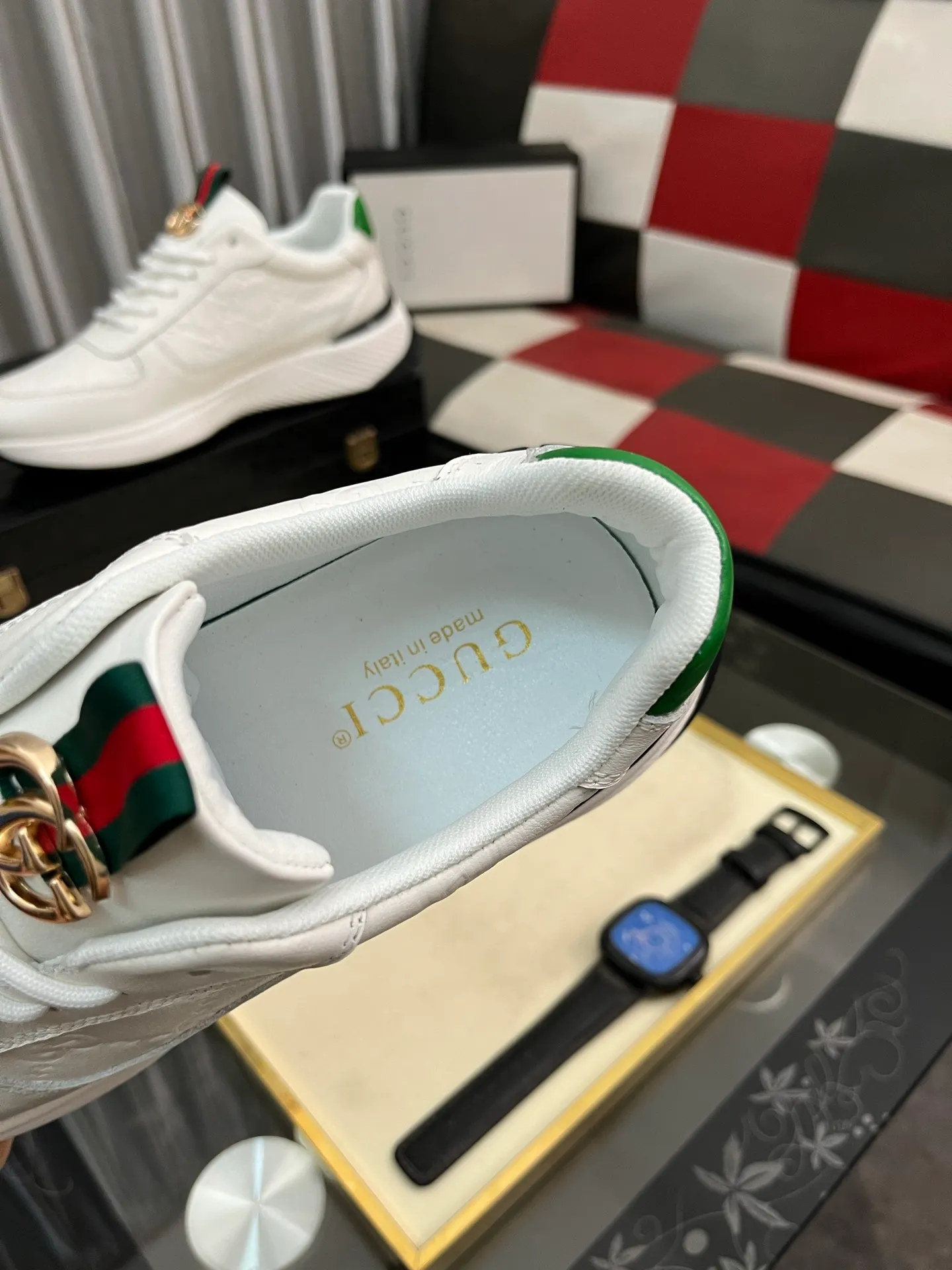 Men's shoes 💰458⌚️⌚️ (GUCCI) Gucci official website men's casual shoes synchronization style, the upper is made of cowhide with imported new brand elements Gucci, showing a good atmosphere, simple design and slip-on style, super versatile, 🐑 leather lining, air-cushion rubber outsole, size 38-442️⃣ colors available